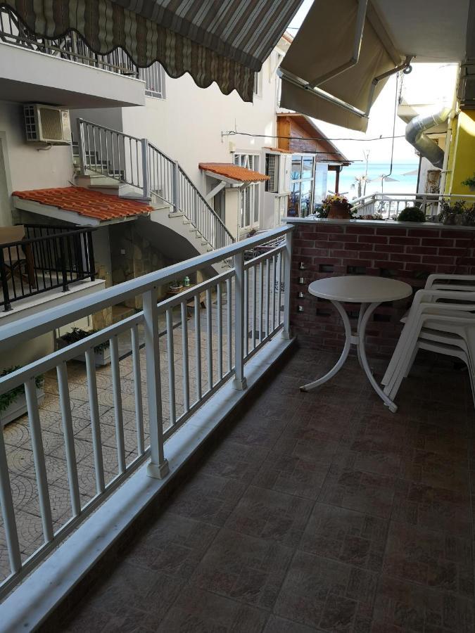 Gatos Beach Hotel Pefkochori Exterior foto